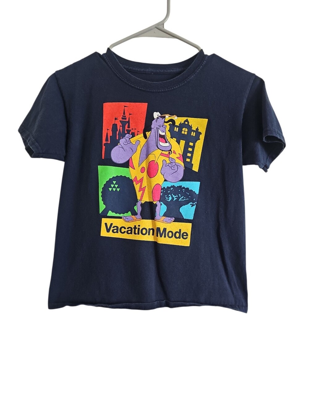 Disney Kids Vacation Mode Genie Graphic T-Shirt Small